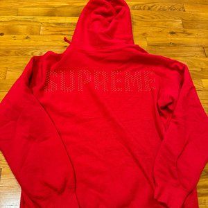 New Supreme Studded Back Hooded Sweatshirt Red Sz L Dead Stock SS18 W21
